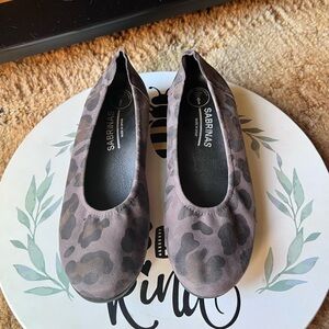 Woman’s Sabrinas ballet flats made in Spain cheetah print size 7.